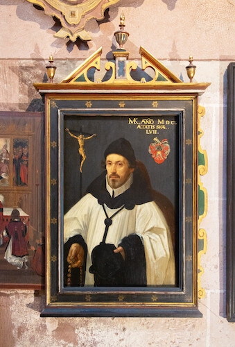 This type of multisided portrait, in which the sitter's likeness is concealed, was widespread in Italy and northern Europe in the 15th and 16th centuries. Once uncovered, Kübler's striking portrait confronts the viewer.
